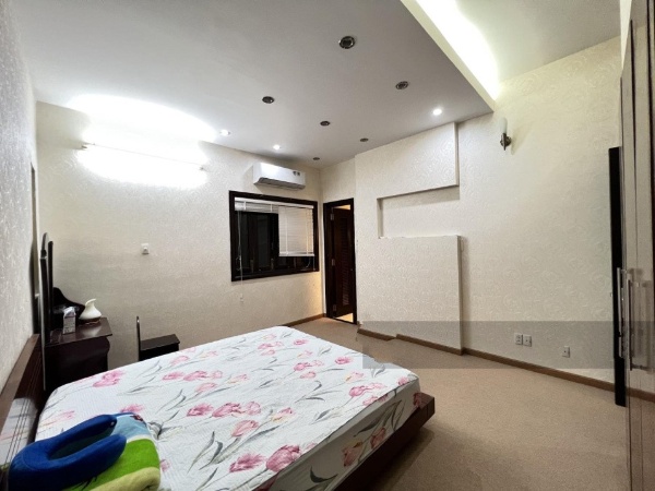 Bán căn hộ 168 m² tại Đường Huỳnh Tấn Phát, Phường Bình Thuận, Quận 7, Hồ Chí Minh
